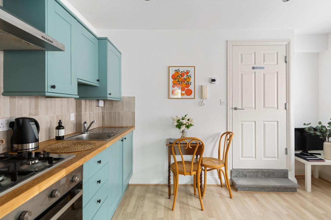 Albany By Black Door Stays Cardiff Buitenkant foto