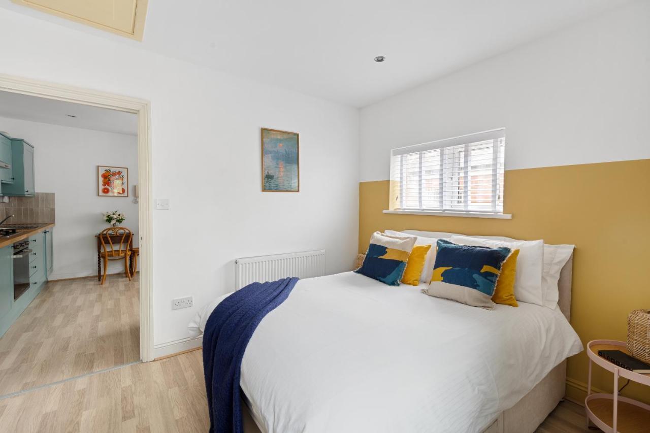 Albany By Black Door Stays Cardiff Buitenkant foto